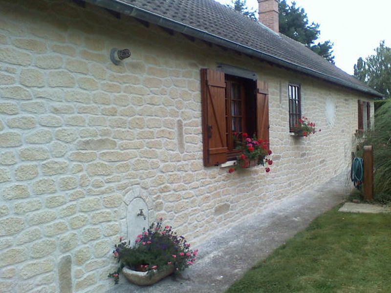 Joint à la chaux, façade en pierre à Souprosse